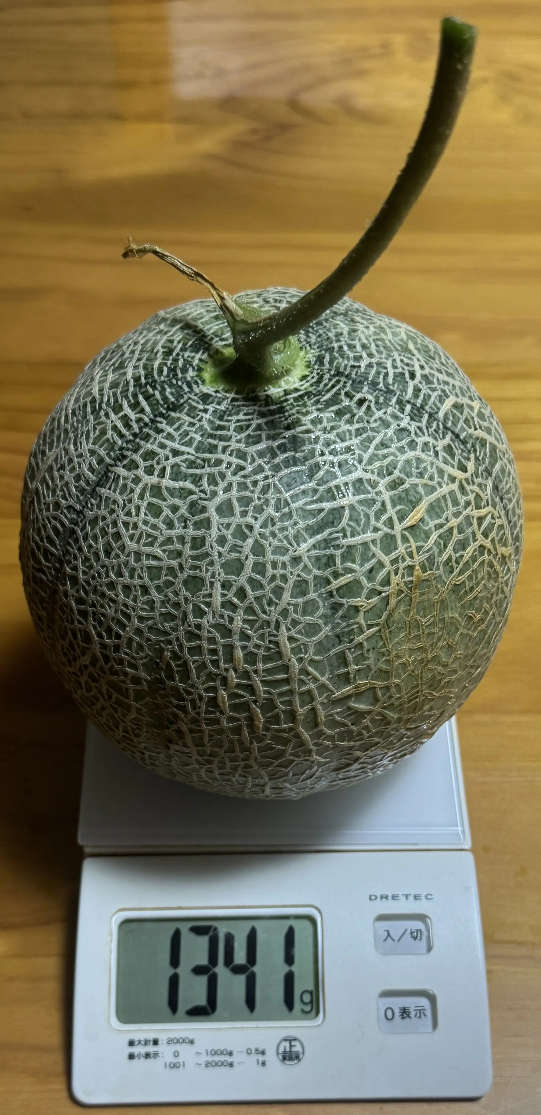 収穫したメロン3